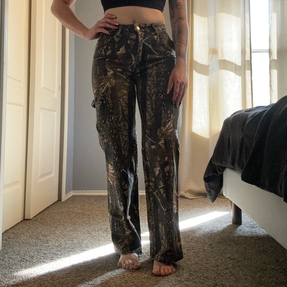SHEIN ladies Forest Print Cargo Pants